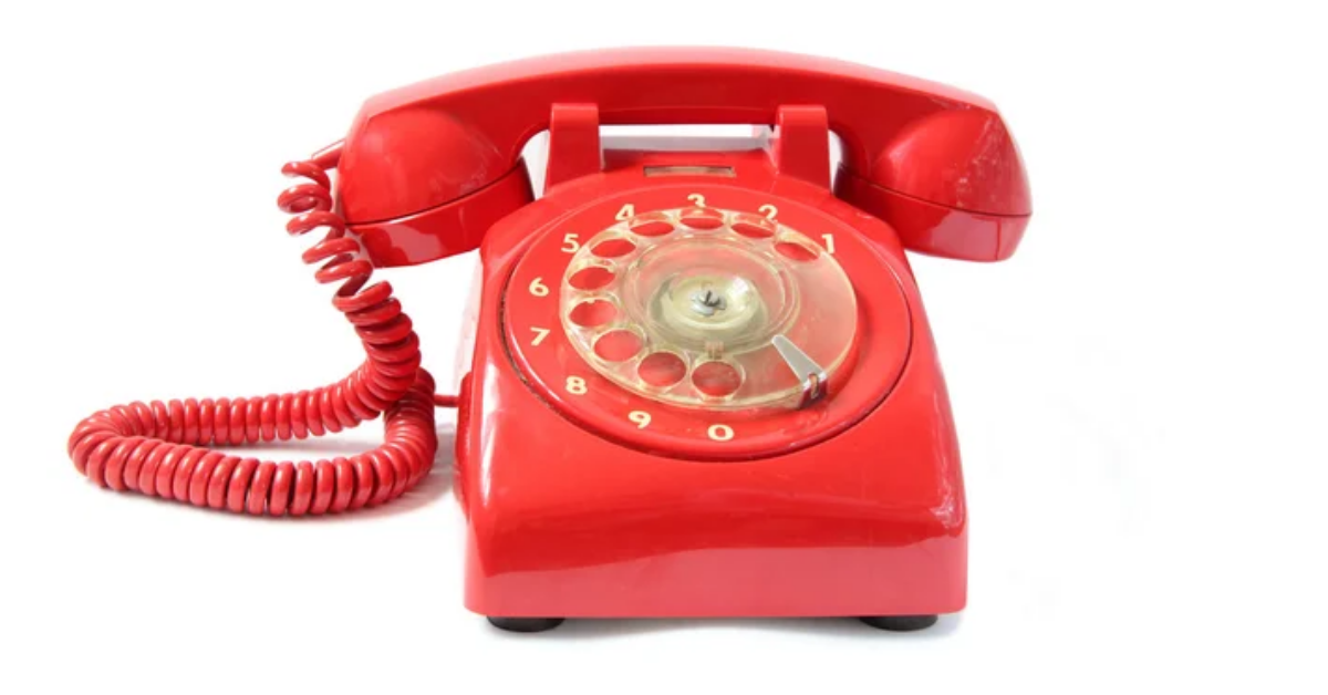 Телефон компании красный. Красный телефон. Домашний телефон красный. Красный стационарный телефон. Картинки на телефон.
